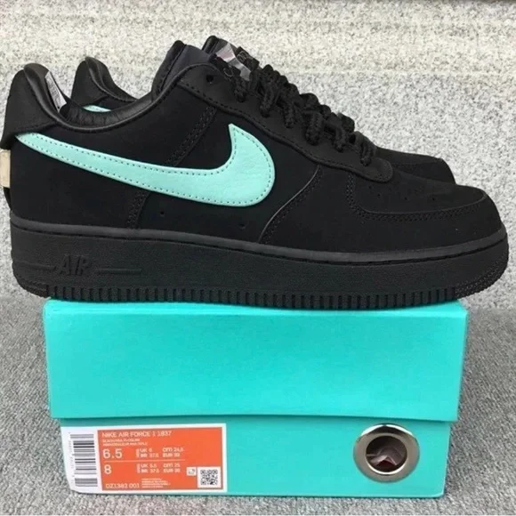 Designer shoes - Picture 12 of 15